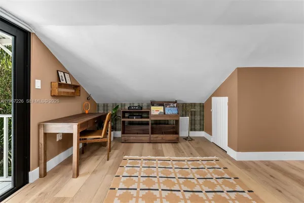 $1,750,000 | 3951 Park Drive, Miami, FL 33133
