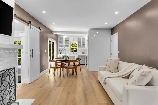 $1,750,000 | 3951 Park Drive, Miami, FL 33133