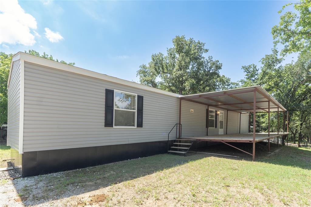 60 Tecumseh Road Valley View, TX 76272 - Photo 3 of 20