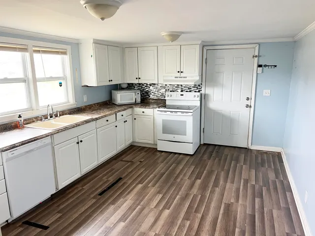 $285,000 | 209 North Howard Avenue, Landrum, SC 29356