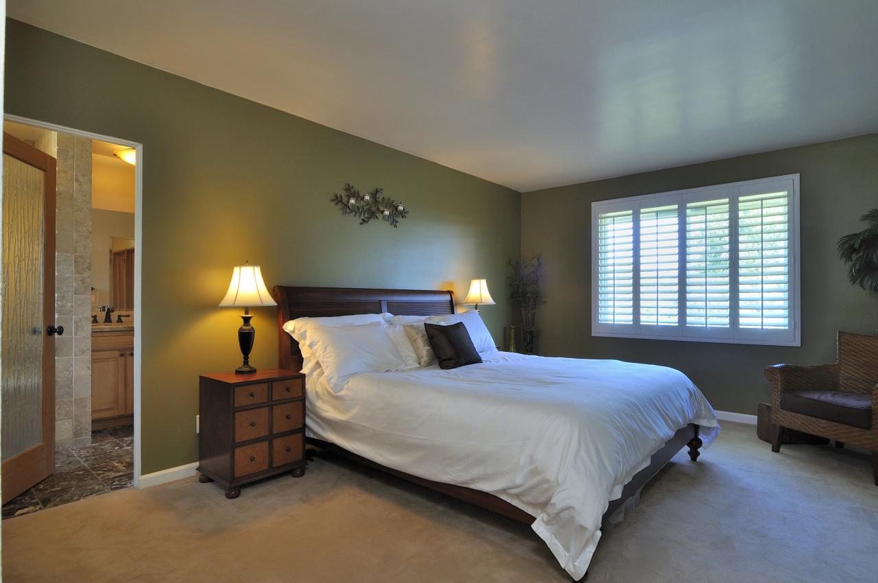 1346 Manitou Road Santa Barbara, CA 93101 - Photo 9 of 15 Master Bedroom