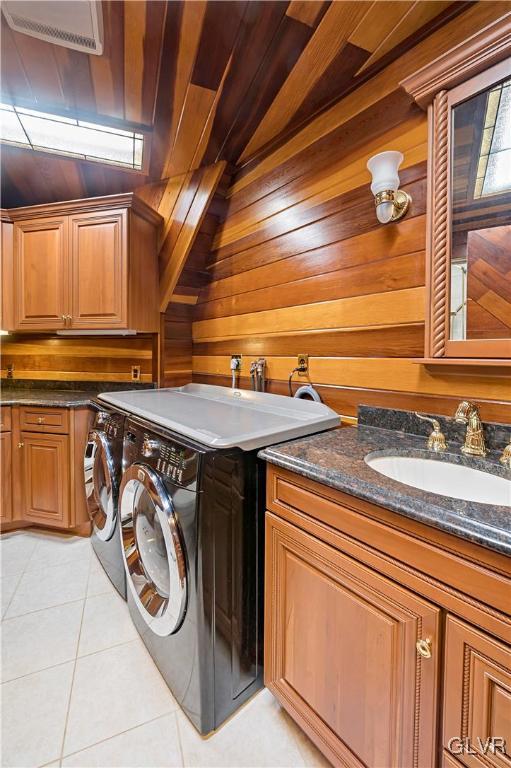 3595 Oak Ridge Drive Slatington, PA 18080 - Photo 8 of 20 1st Floor Laundry