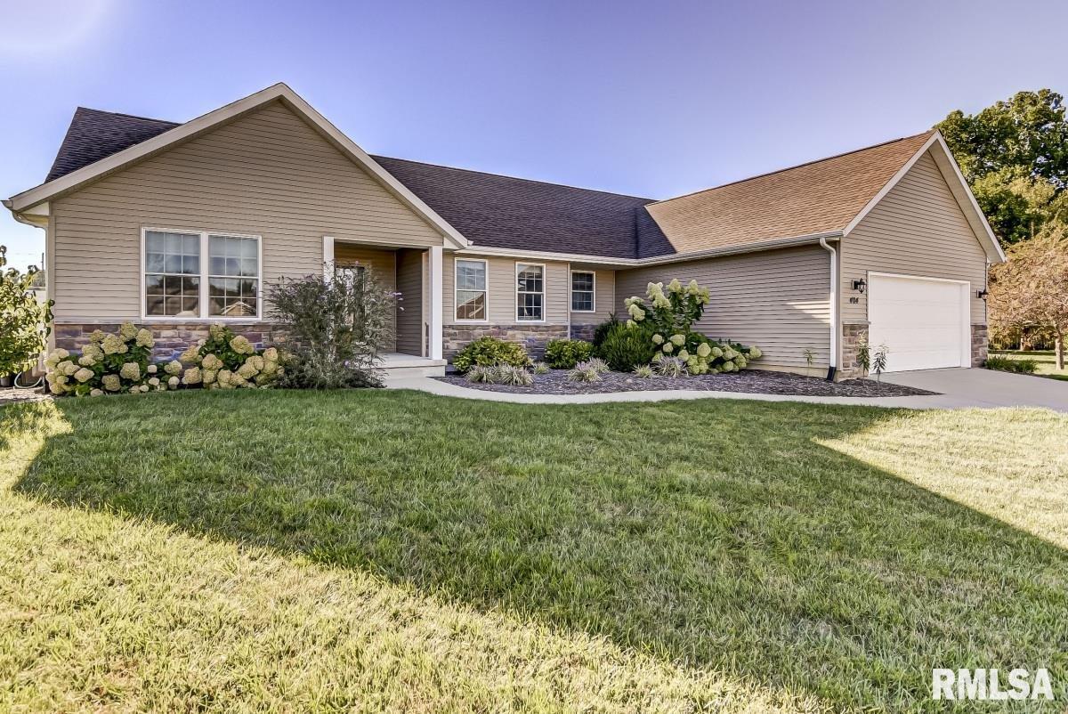 404 Sawmill Court Rochester, IL 62563 - Photo 2 of 36