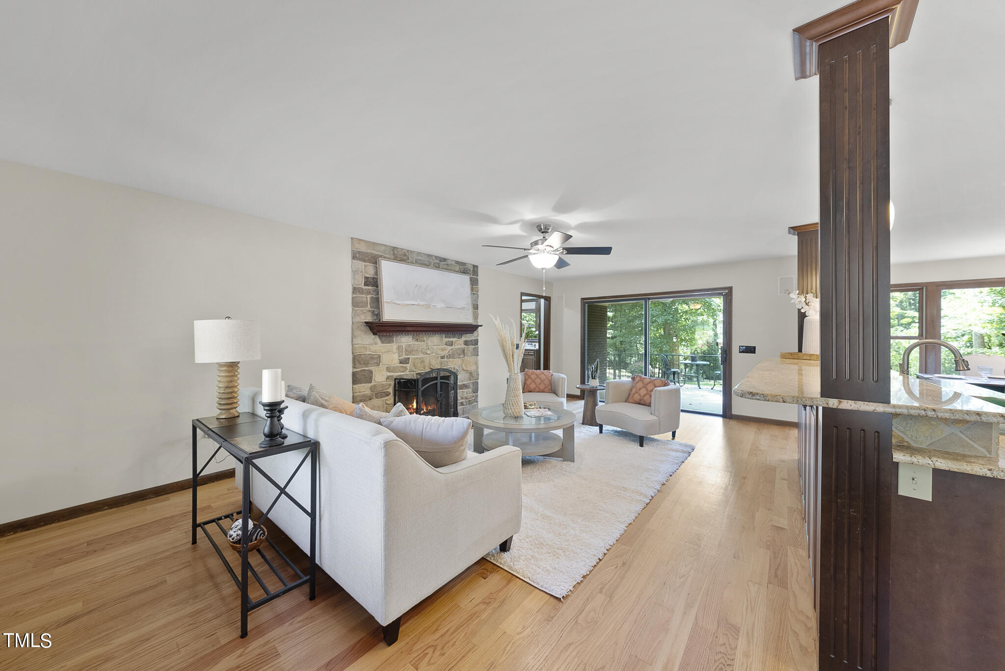8005 Hollander Place Raleigh, NC 27606 - Photo 5 of 37 DSC09511