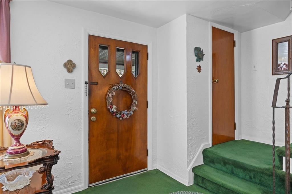 4324 Glen Lytle Road Pittsburgh, PA 15217 - Photo 2 of 24 Gallery Image 2