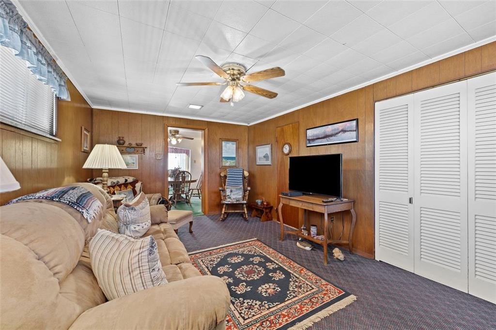 4324 Glen Lytle Road Pittsburgh, PA 15217 - Photo 9 of 24 Gallery Image 9