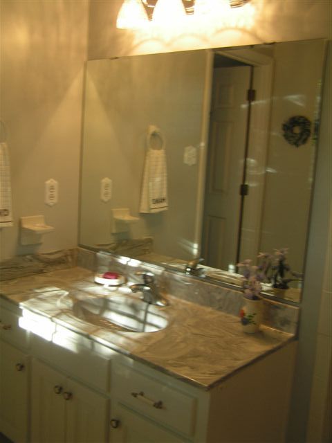 6713 Stonington Road Roanoke, VA 24019 - Photo 25 of 32 Bathroom
