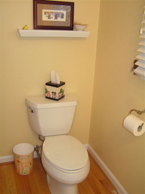 6713 Stonington Road Roanoke, VA 24019 - Photo 27 of 32 Bathroom