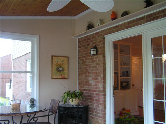 6713 Stonington Road Roanoke, VA 24019 - Photo 8 of 32 Eat-in Kitchen