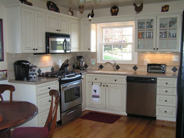 6713 Stonington Road Roanoke, VA 24019 - Photo 10 of 32 Kitchen