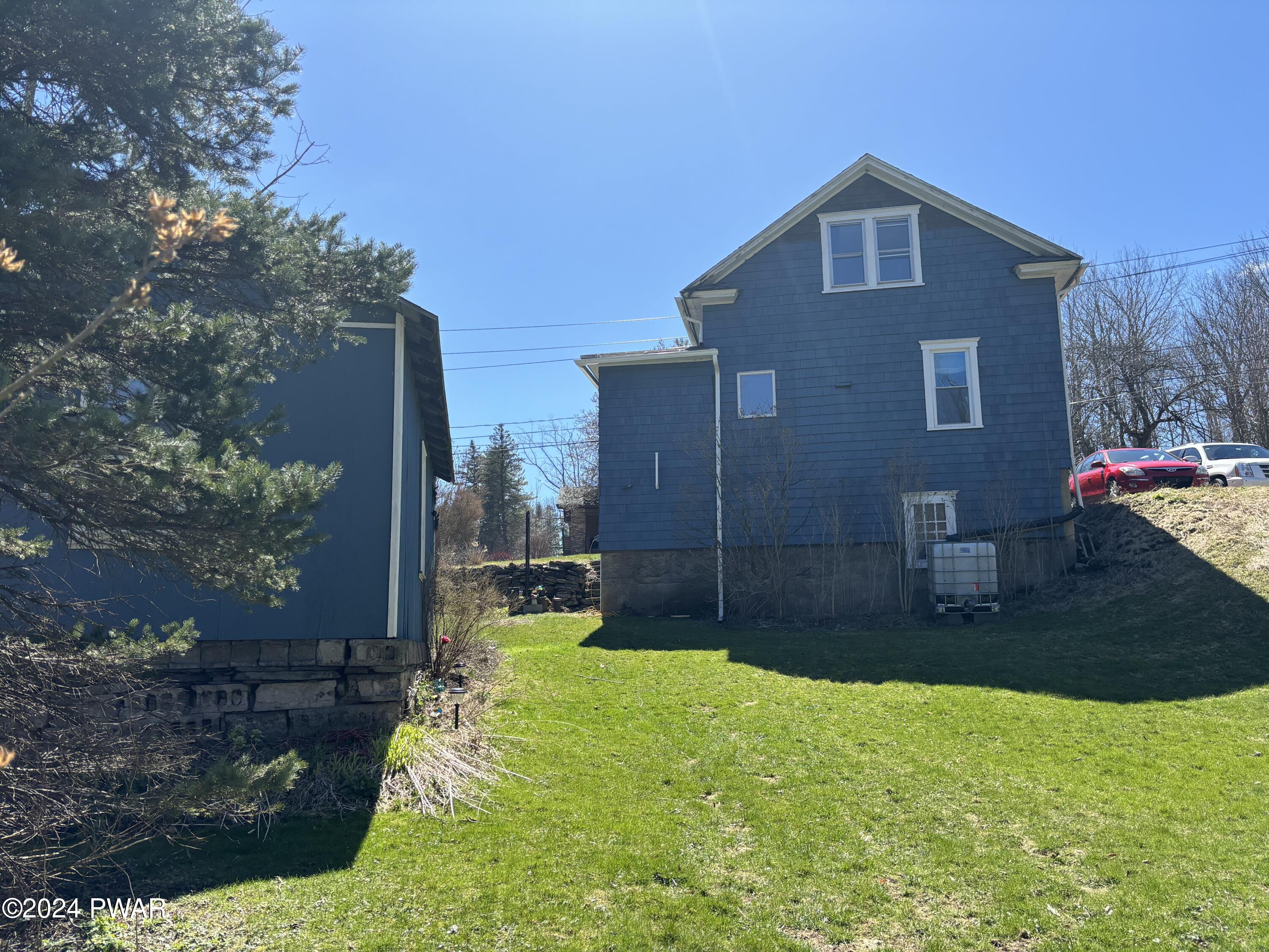 69 Carbondale Road Waymart, PA 18472 - Photo 7 of 39 Back