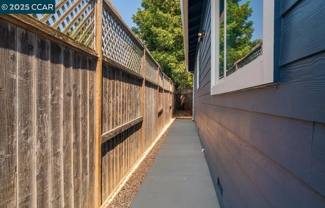 $2,800 | 18 Del Sol Court, Petaluma, CA 94954