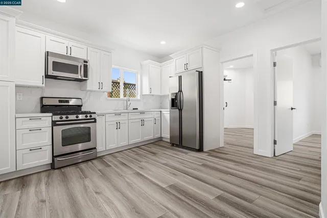 $2,800 | 18 Del Sol Court, Petaluma, CA 94954