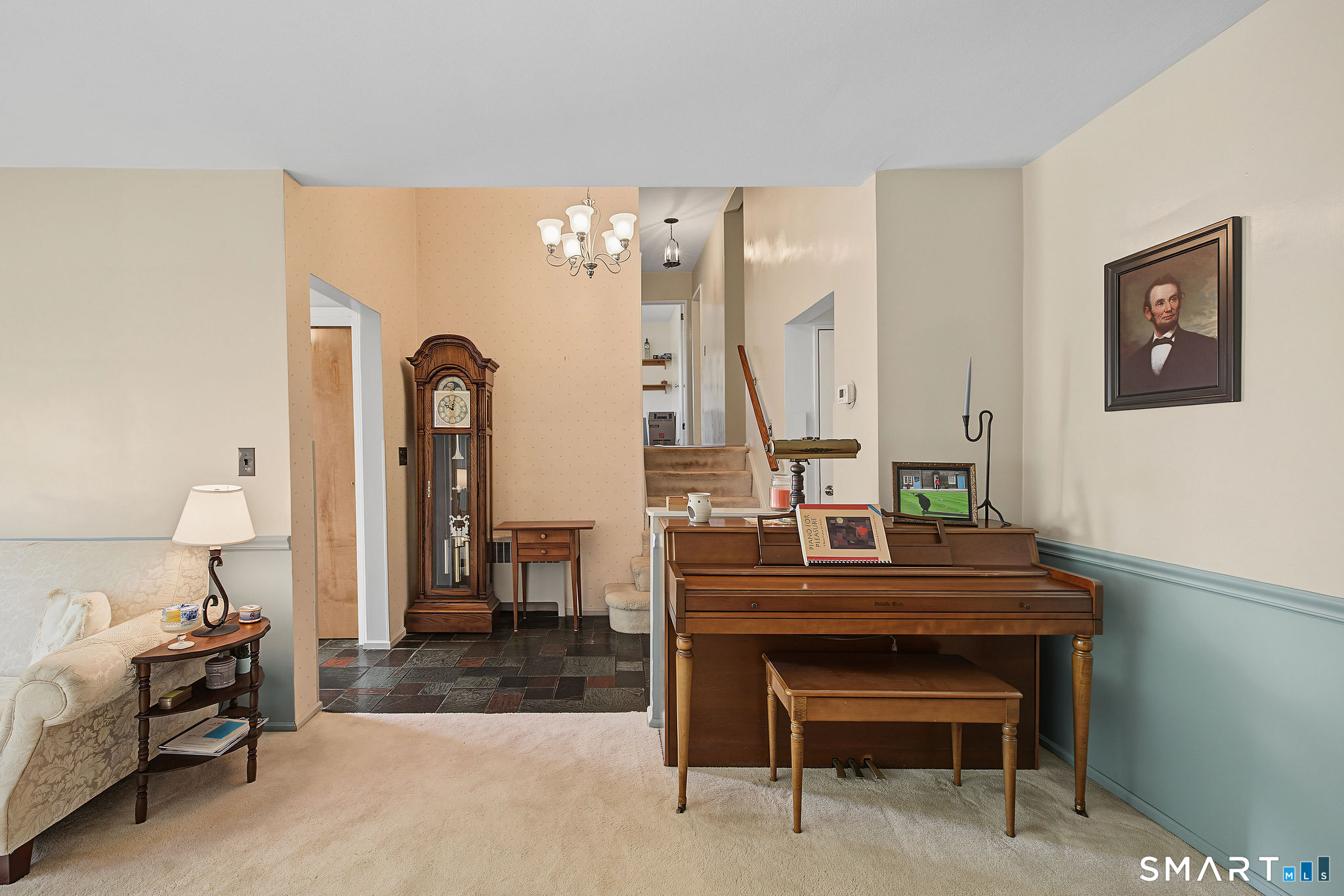 4 Ezra Road Danbury, CT 06811 - Photo 6 of 40
