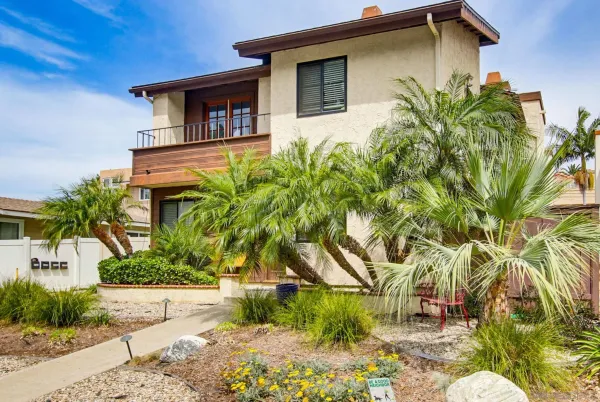 $1,074,900 | 1828 Diamond Street, Unit 3, San Diego, CA 92109