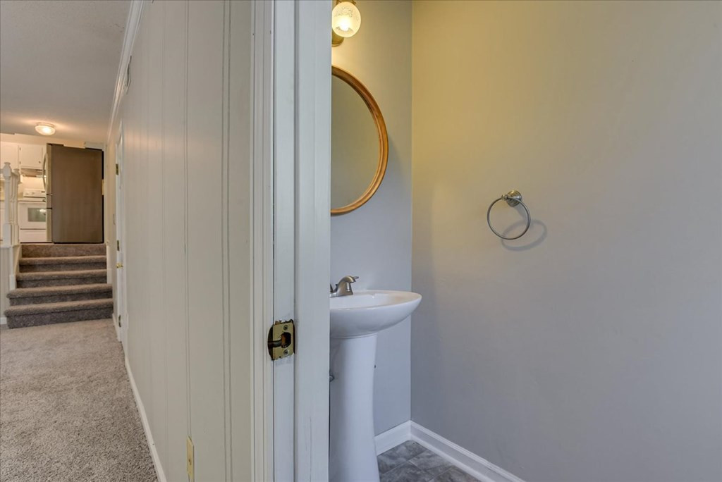 4162 Arlington Road Evans, GA 30809 - Photo 19 of 33 HALF BATH