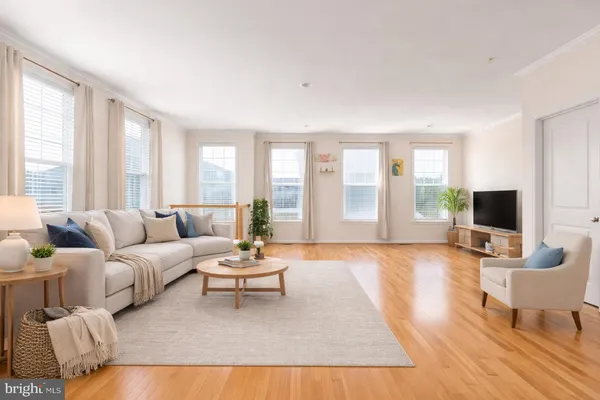 $775,000 | 42304 Lancaster Wds Square, Chantilly, VA 20152