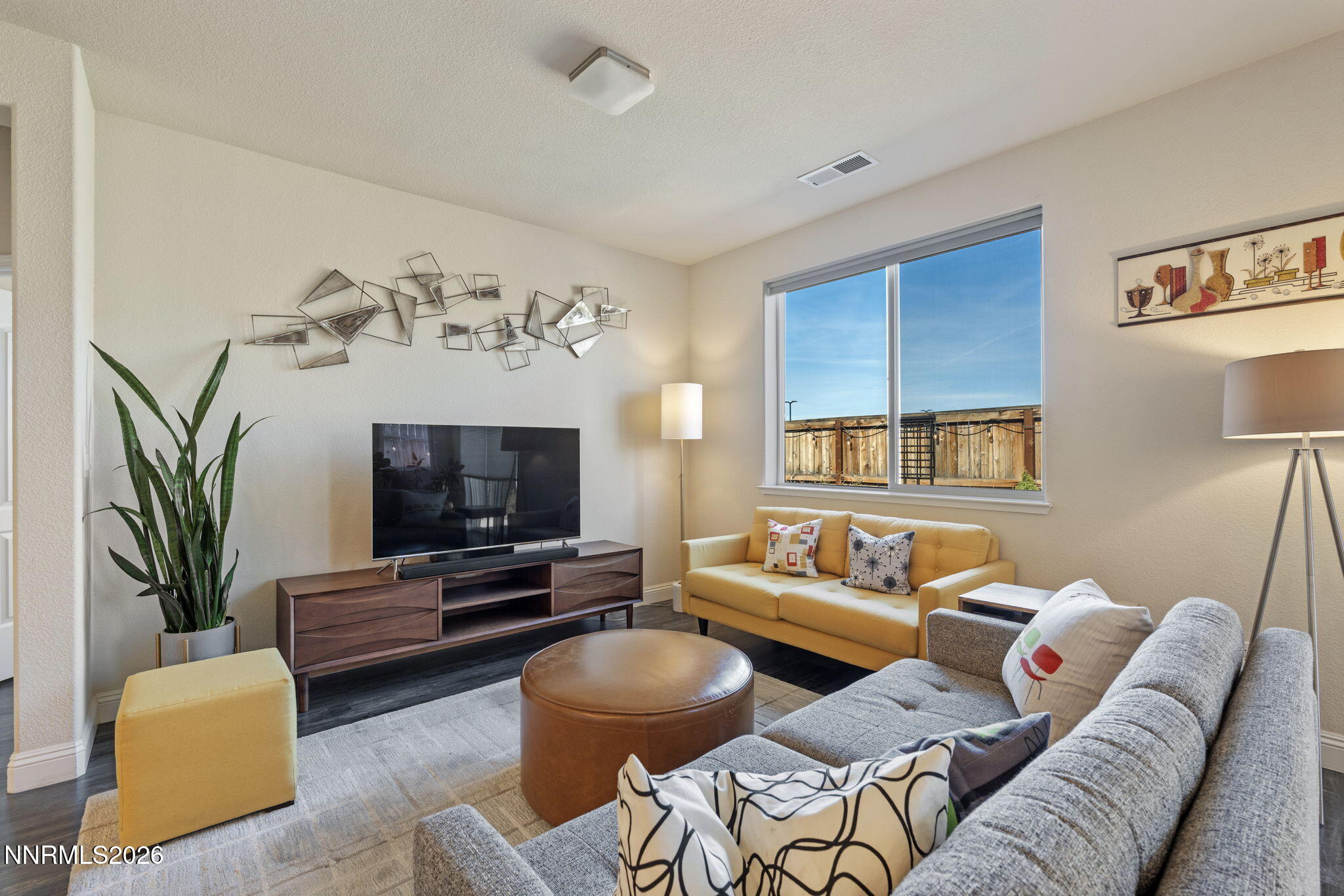 2013 Harmony Valley Drive Reno, NV 89521 - Photo 8 of 42 15-web-or-mls-DSC00370