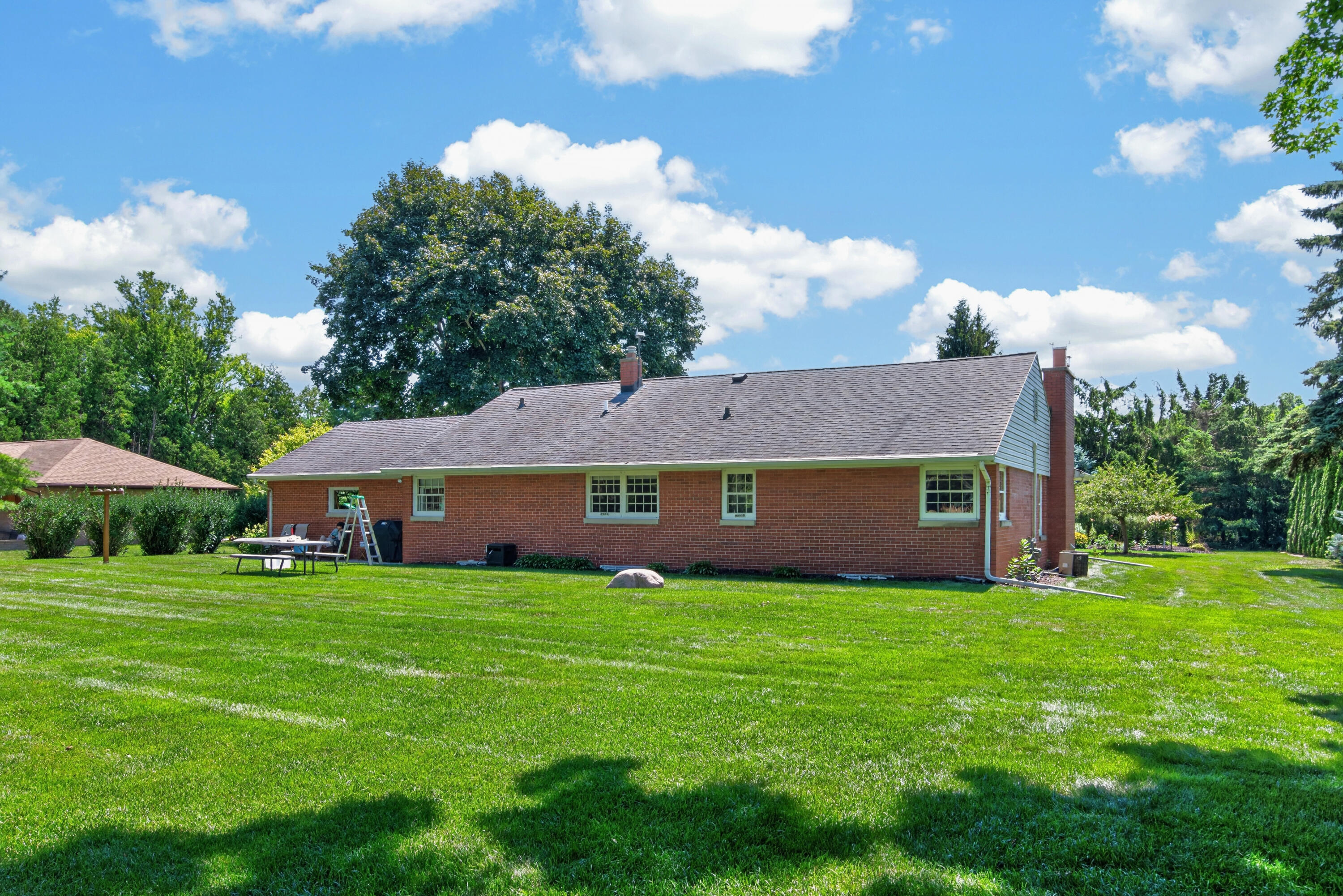 5106 Columbia Road Cedarburg, WI 53012 - Photo 33 of 42 DSC05023