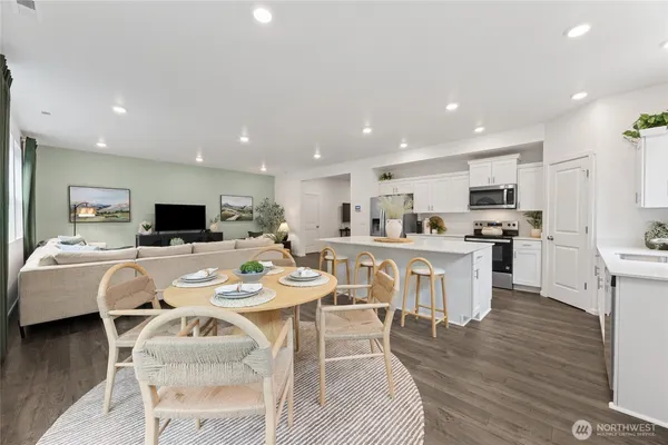 $712,995 | 10808 188 Street East, Unit 1035, Puyallup, WA 98374