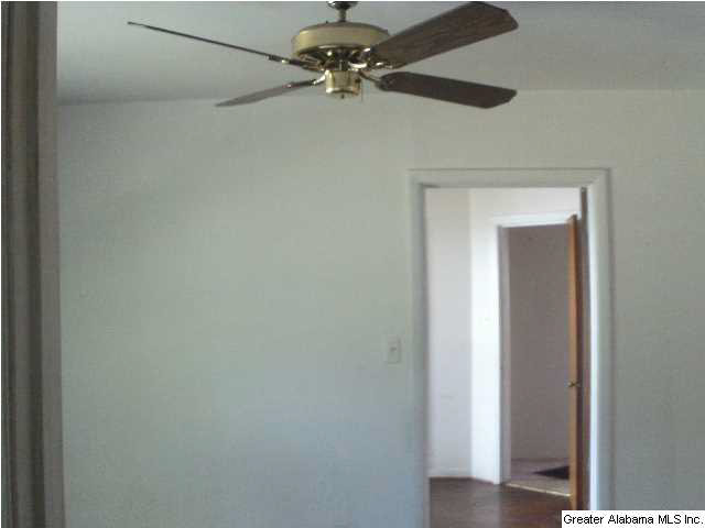 824 Mccary Street Birmingham, AL 35211 - Photo 10 of 12