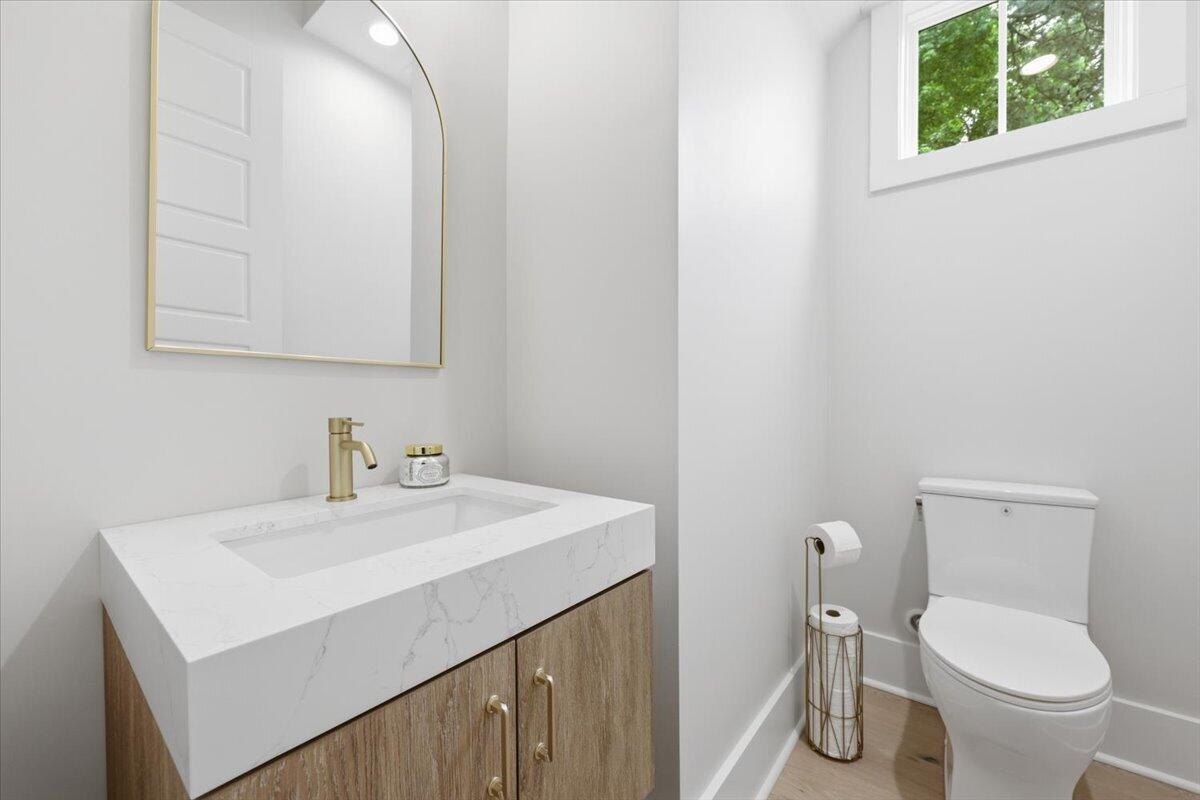 532 Fleming Road Charleston, SC 29412 - Photo 25 of 46 25-Powder Room