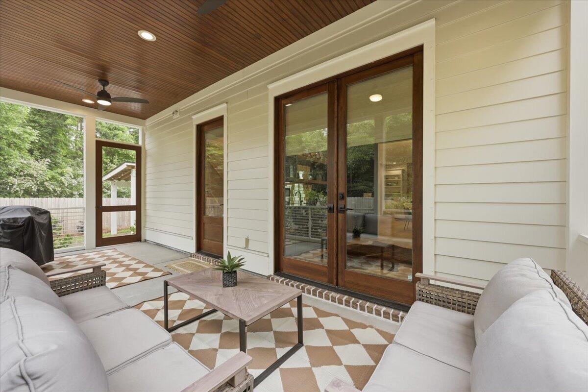 532 Fleming Road Charleston, SC 29412 - Photo 27 of 46 27-Screened Porch