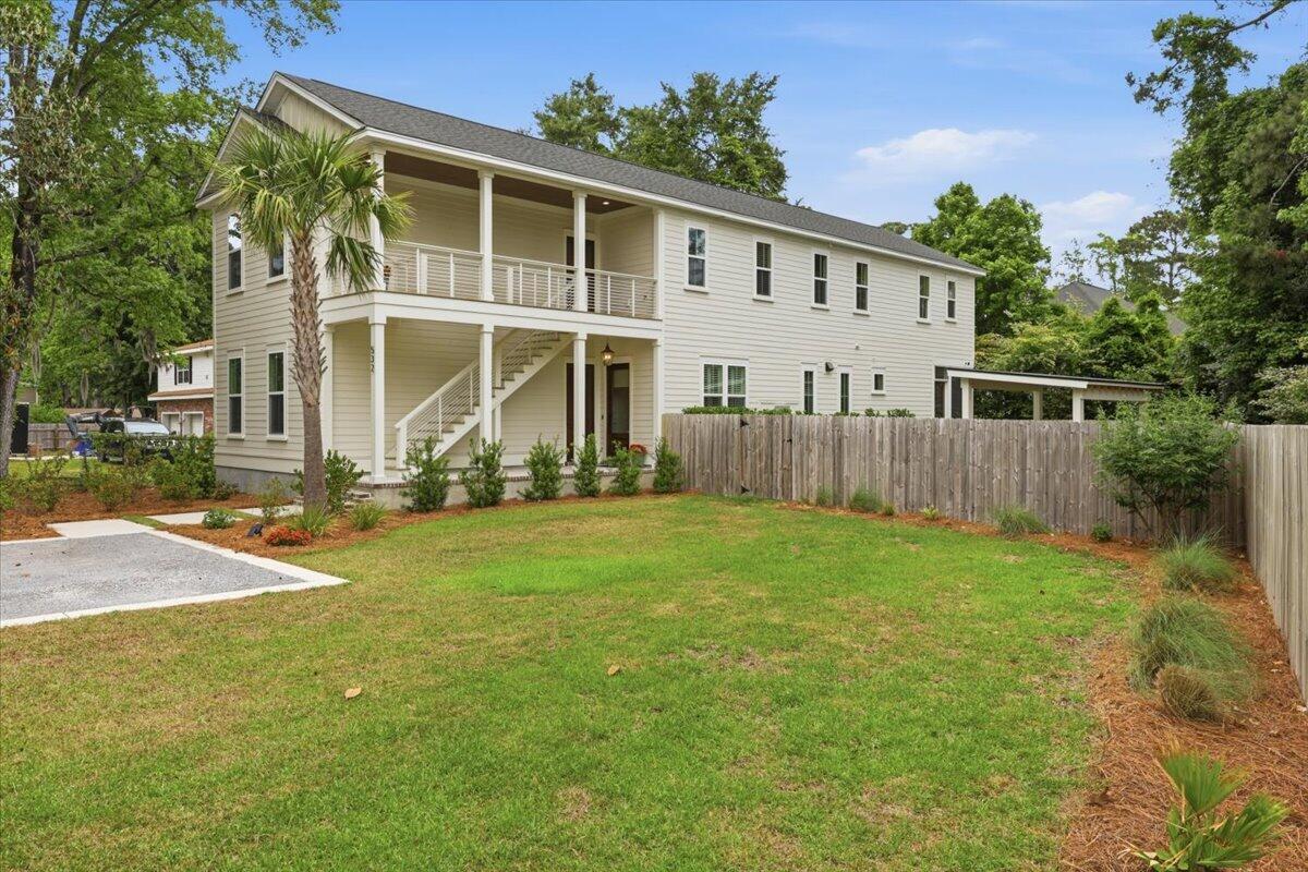 532 Fleming Road Charleston, SC 29412 - Photo 4 of 46 04-Front Yard