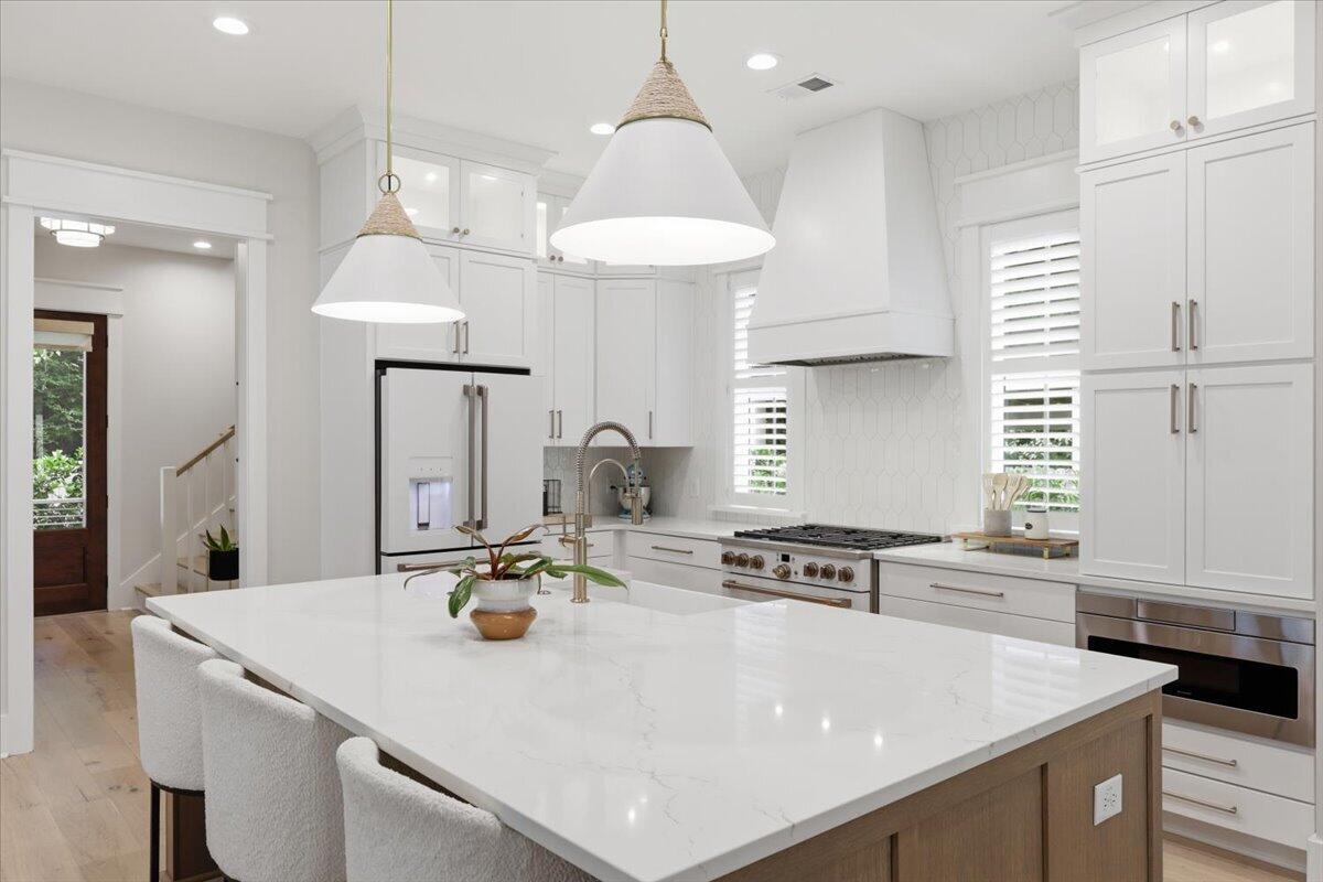 532 Fleming Road Charleston, SC 29412 - Photo 8 of 46 08-Kitchen