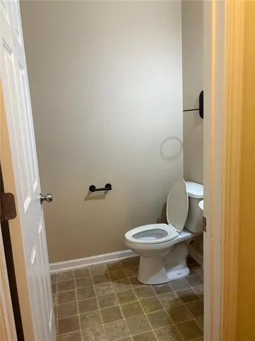 $2,290 | 5955 Bentley Way, Cumming, GA 30040