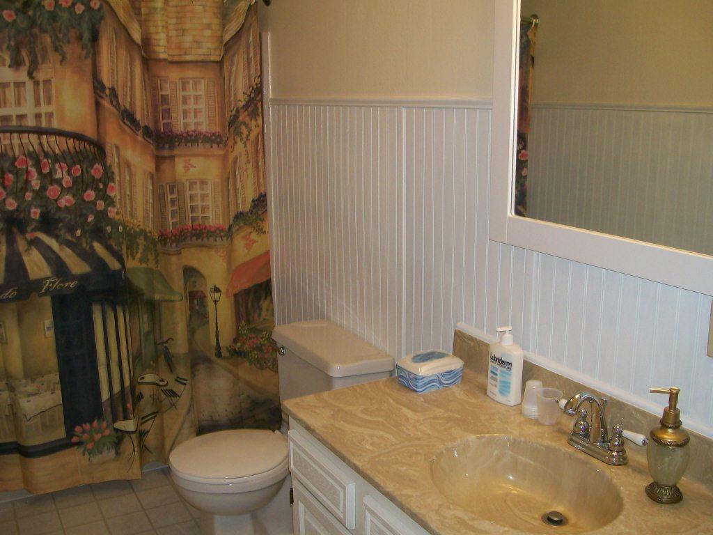 6150 Norris Run Road Blacksburg, VA 24060 - Photo 5 of 14 Entry Bath