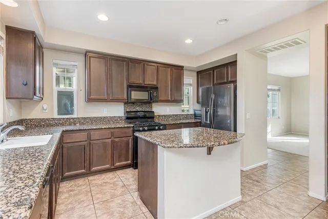 $525,000 | 22350 Blue Lupine Circle, Grand Terrace, CA 92313