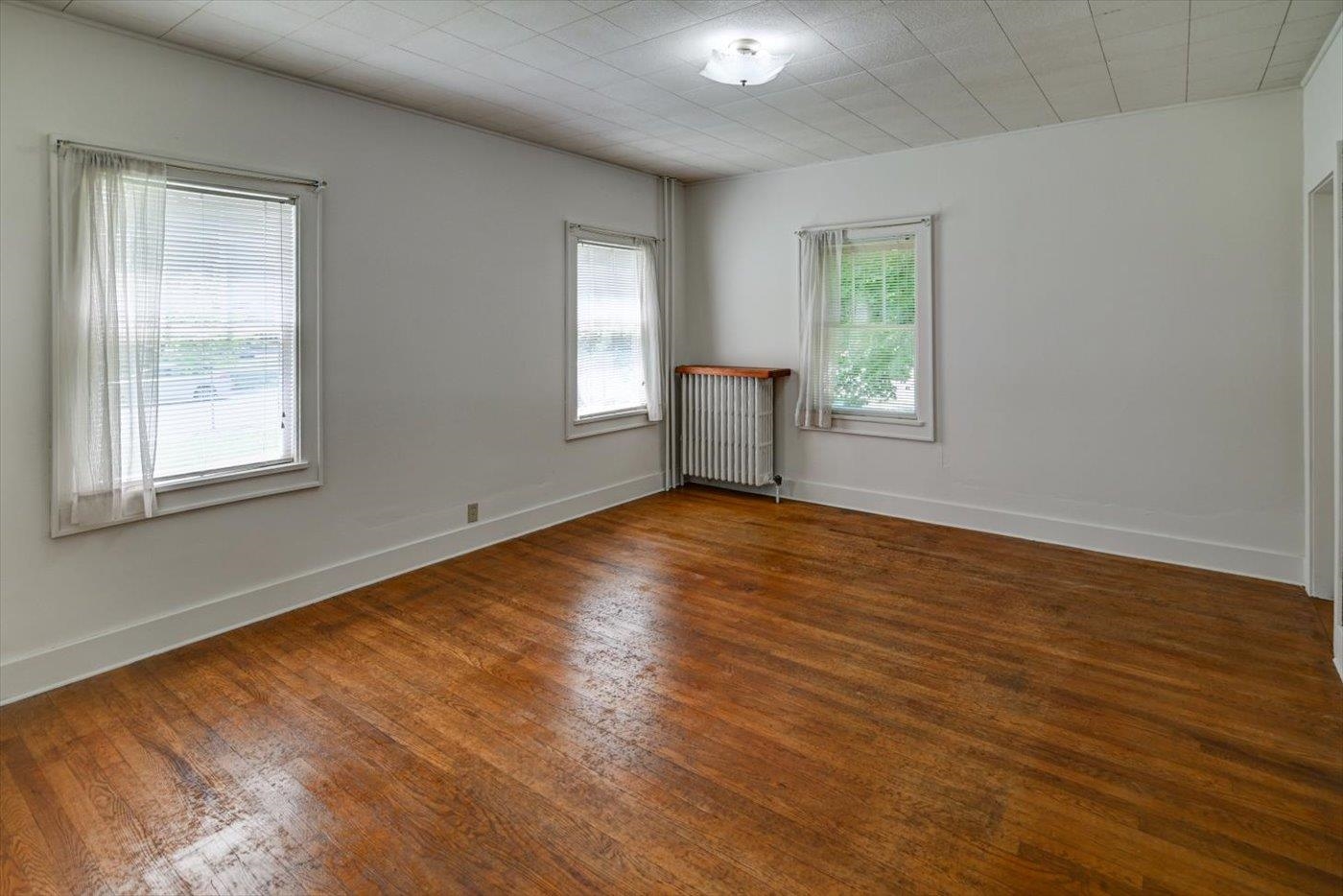 247 West Monroe Street Spring Green, WI 53588 - Photo 16 of 42