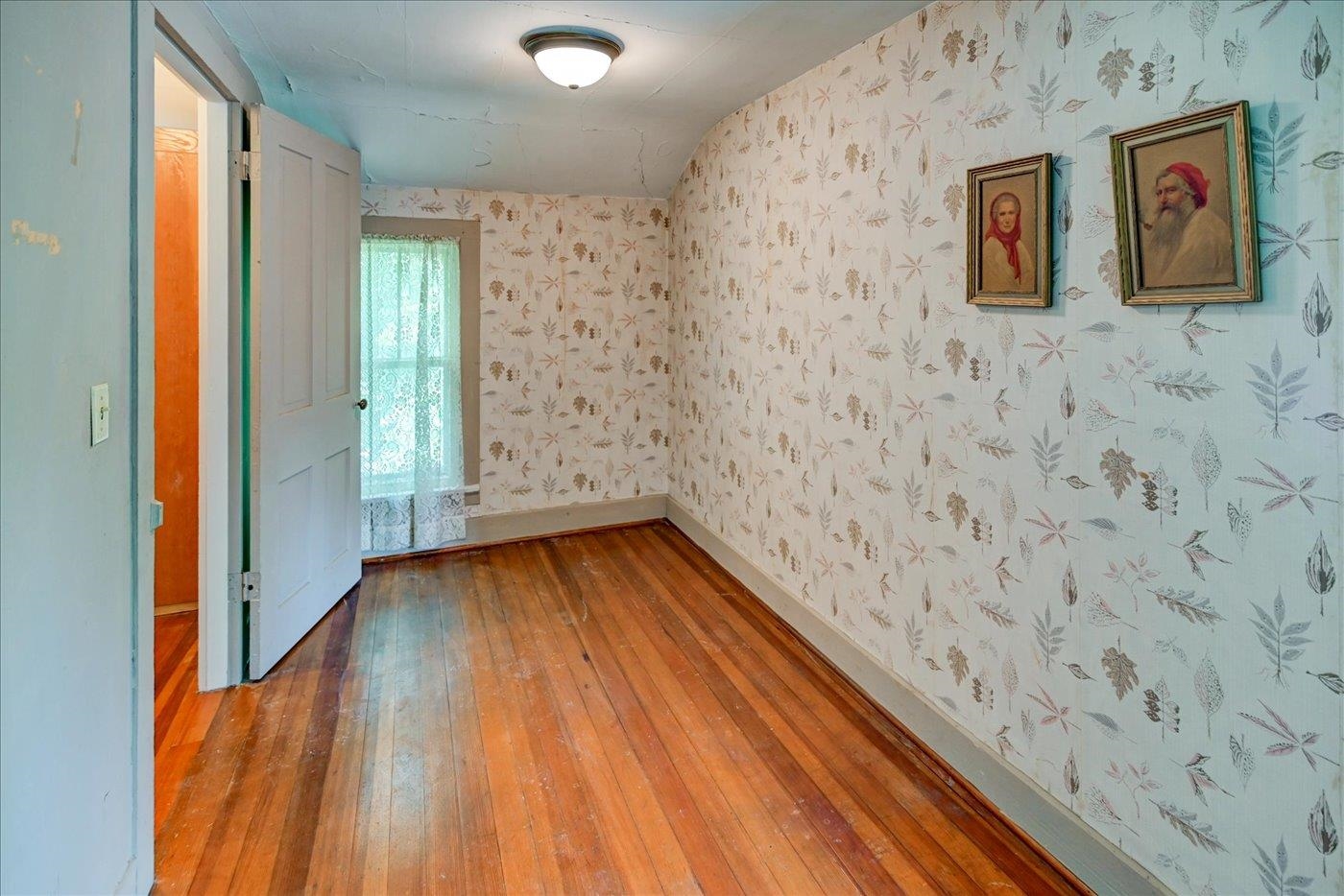 247 West Monroe Street Spring Green, WI 53588 - Photo 5 of 42