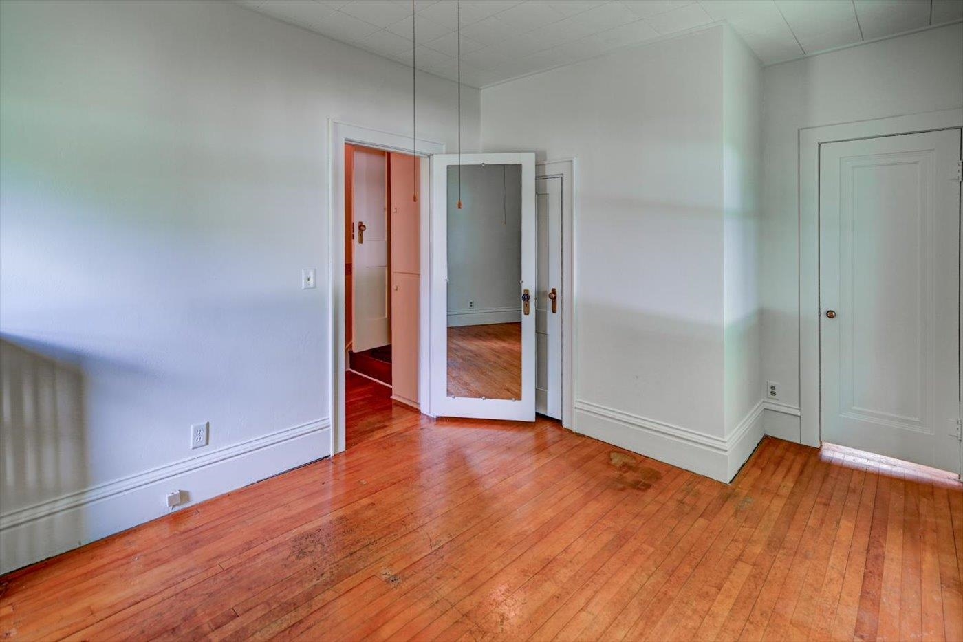 247 West Monroe Street Spring Green, WI 53588 - Photo 8 of 42