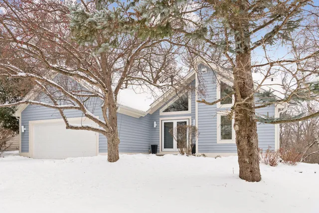 $674,900 | 11984 St Albans Hollow Drive, Minnetonka, MN 55305