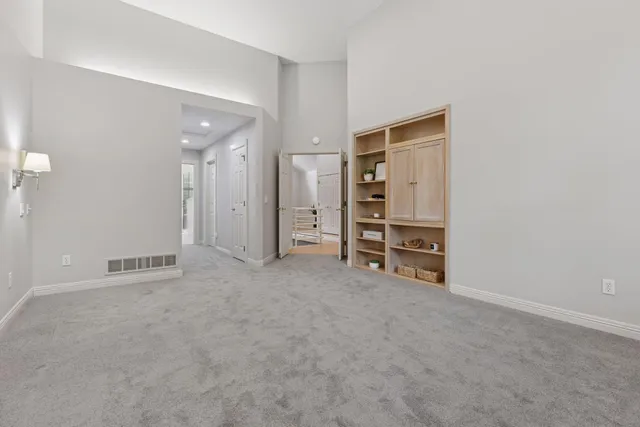 $674,900 | 11984 St Albans Hollow Drive, Minnetonka, MN 55305