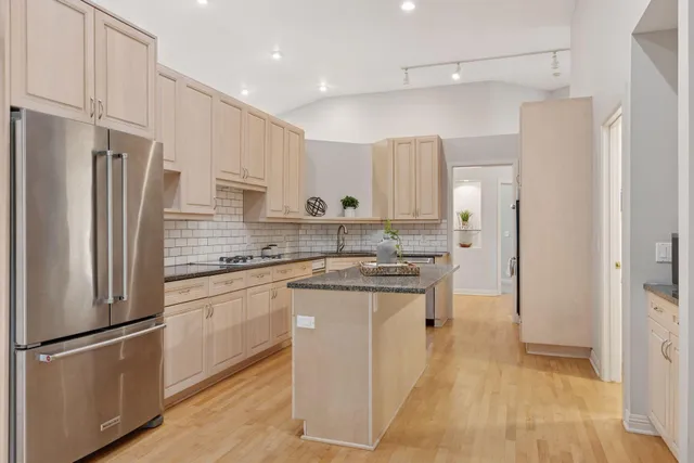 $674,900 | 11984 St Albans Hollow Drive, Minnetonka, MN 55305