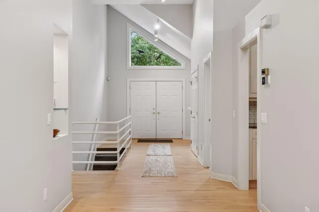 $674,900 | 11984 St Albans Hollow Drive, Minnetonka, MN 55305