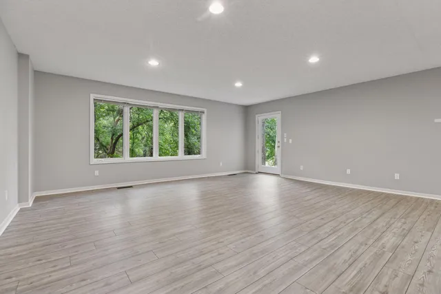 $674,900 | 11984 St Albans Hollow Drive, Minnetonka, MN 55305