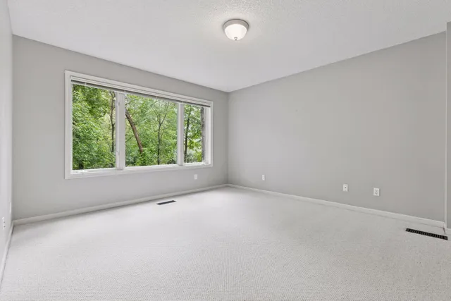 $674,900 | 11984 St Albans Hollow Drive, Minnetonka, MN 55305