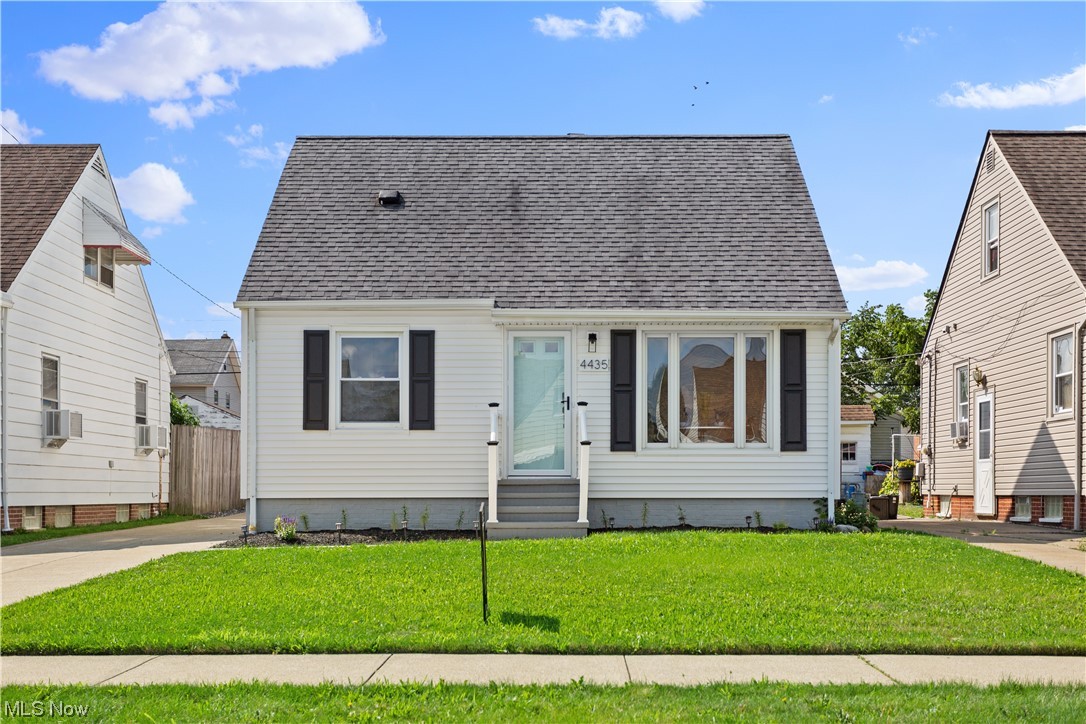 4435 Redfern Road Parma, OH 44134 - Photo 1 of 35