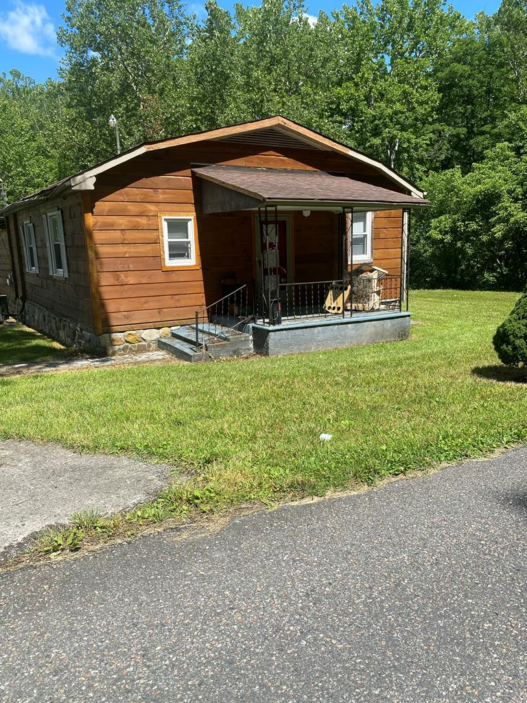 267 Limestone Road Pounding Mill, VA 24637 - Photo 1 of 4 Gallery Image 1