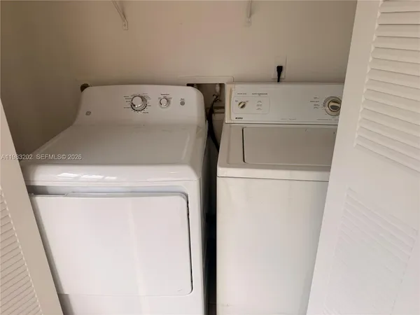 $1,625 | 3310 Pinewalk Drive North, Unit 1833, Margate, FL 33063