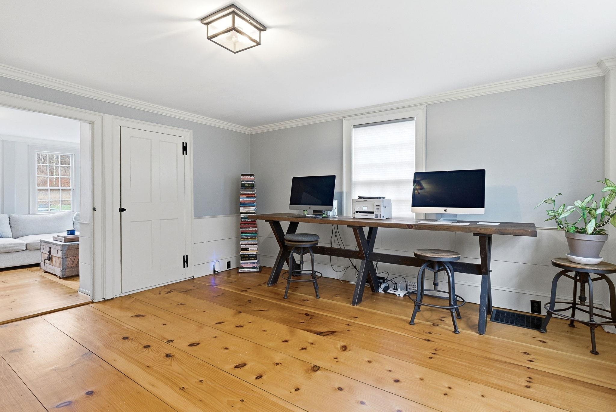 23 Old Manchester Road Amherst, NH 03031 - Photo 12 of 60