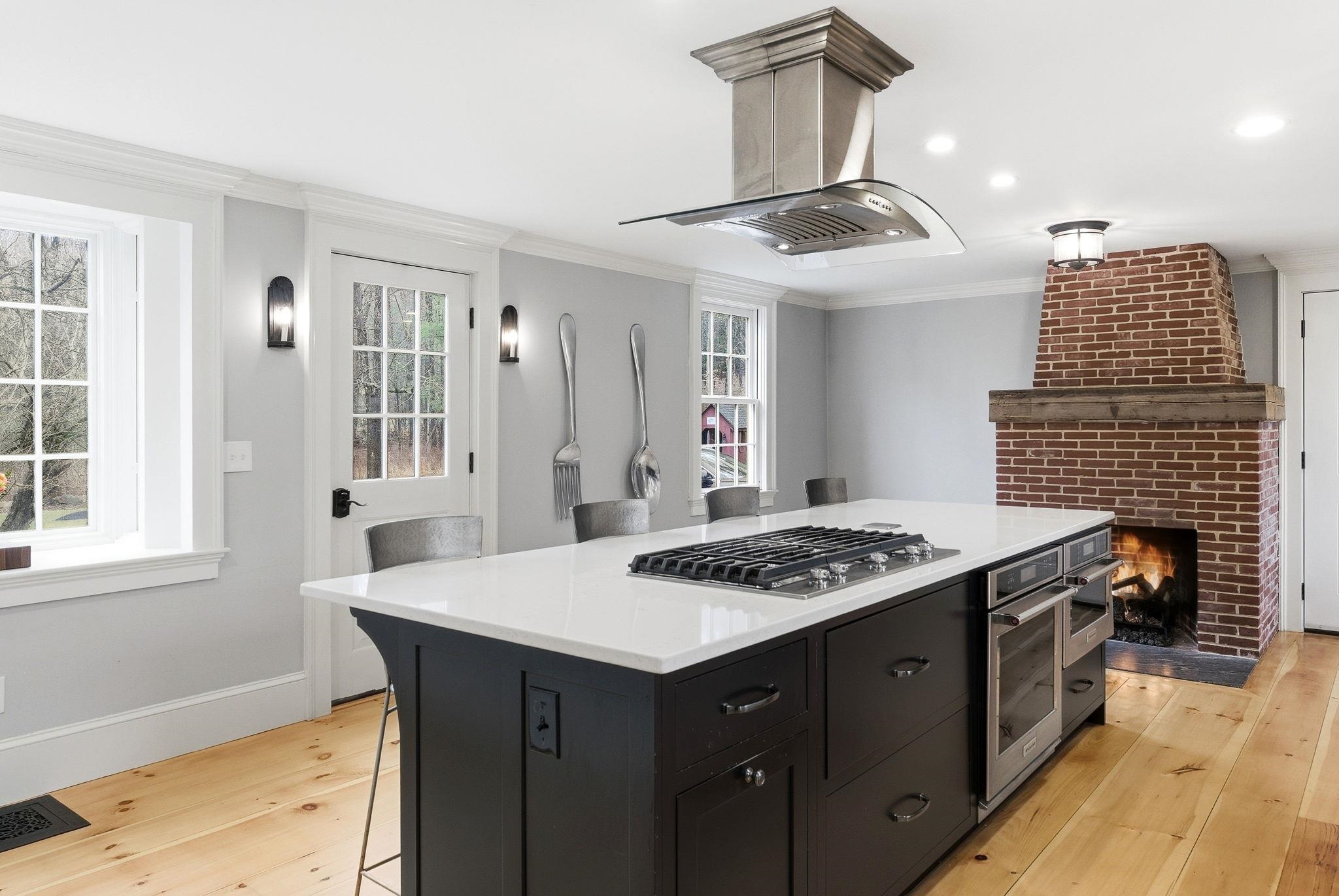 23 Old Manchester Road Amherst, NH 03031 - Photo 19 of 60