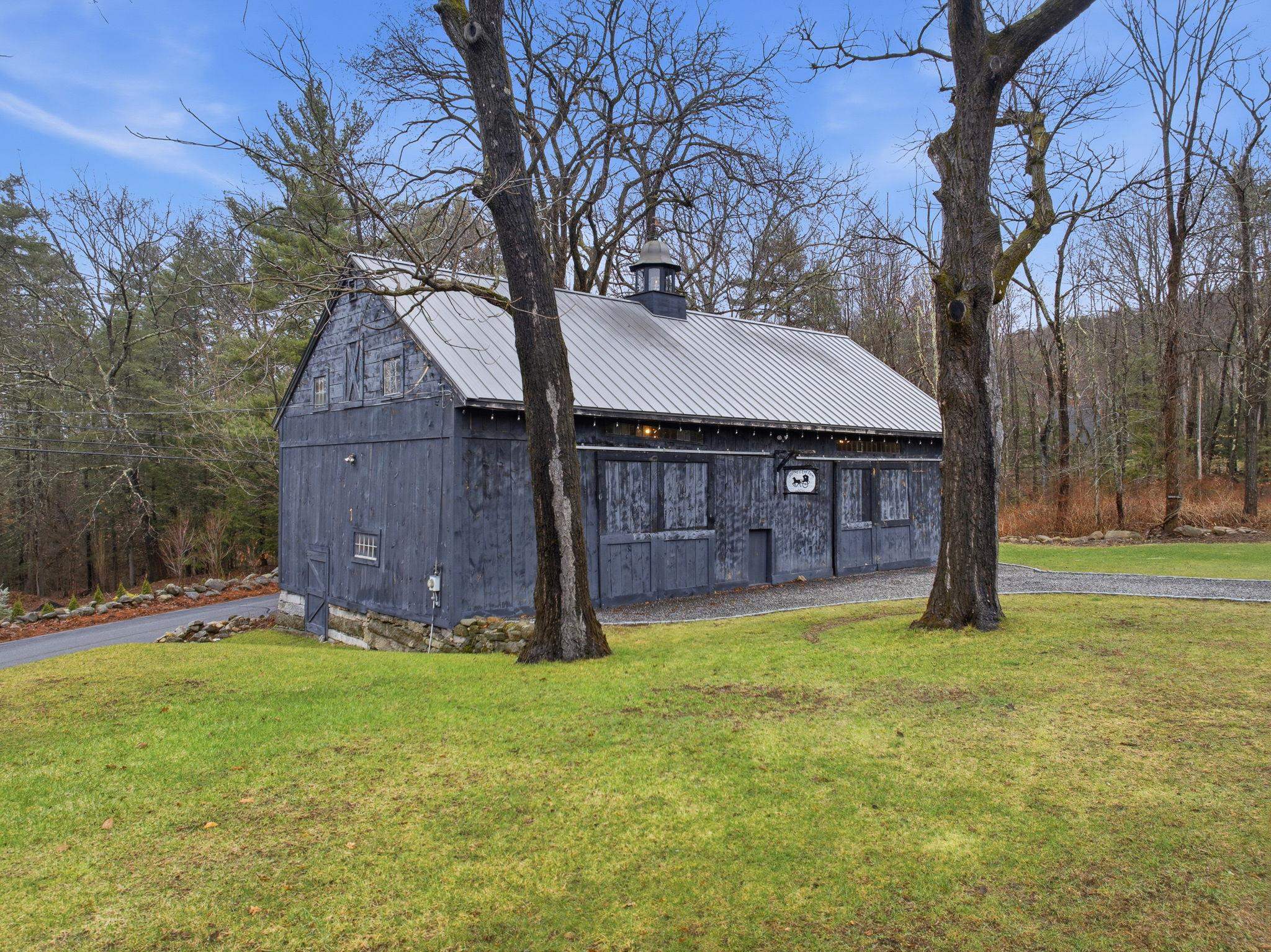 23 Old Manchester Road Amherst, NH 03031 - Photo 52 of 60