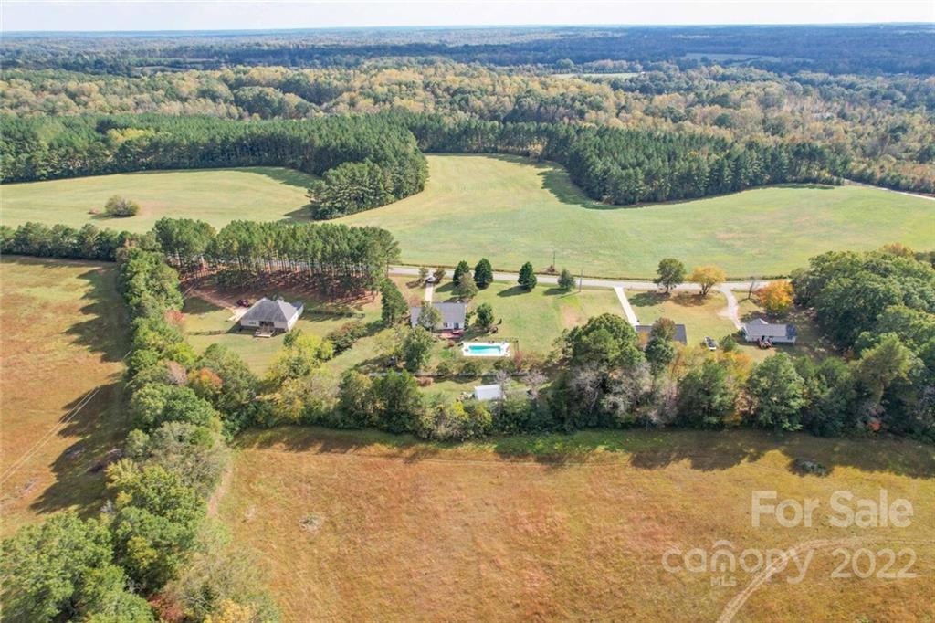 2550 Billy Wilson Road York, SC 29745 - Photo 5 of 44 Gallery Image 5