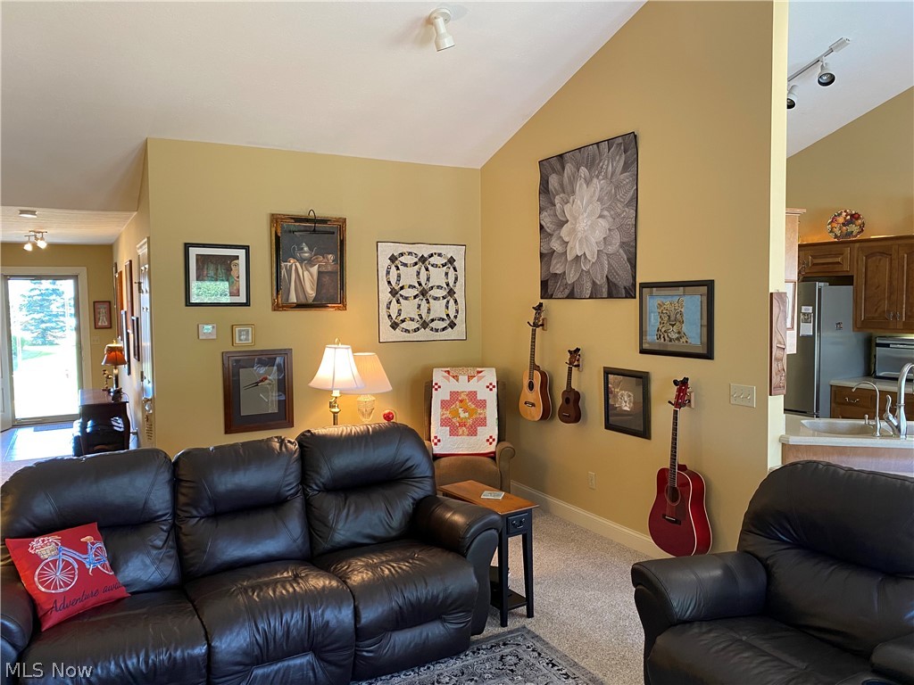5652 Innkeeper Street Southeast Dennison, OH 44621 - Photo 10 of 23