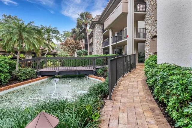 $11,000 | 5964 Pelican Bay Boulevard, Unit 434, Naples, FL 34108